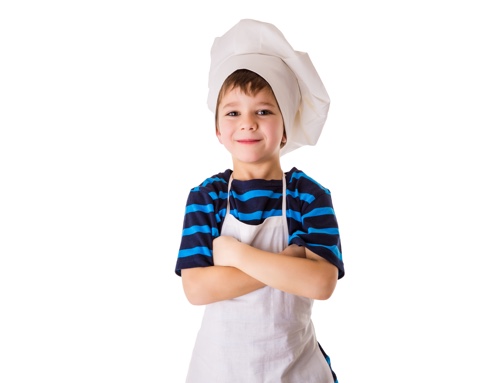 La Guilde Culinaire camps d'été.  Photo d'enfant qui cuisine. Groupe d'âge enfant 8 à 12 ans.